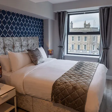 The Gate Hotel-3